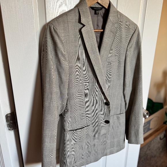 Men’s Plaid Suit Jacket (36R) | Banana Republic - Slim Fit Blazer - Picture 15 of 15